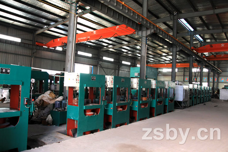 宙斯泵業(yè)模壓車間